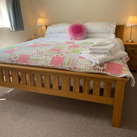 Wellington View One En Suite Shower And Super King Bed Bagian luar foto